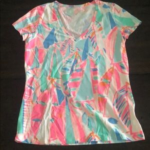NWOT Lilly Pulitzer t shirt